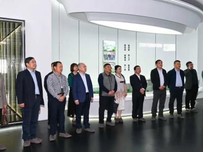 常州纺院党委书记吴访升一行莅临晨光集团参观考察交流~